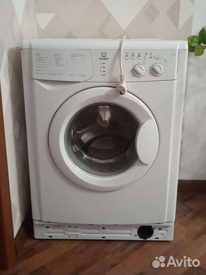 Стиральная машина бу indesit