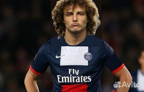 Футболка с автографом Давида Луиза