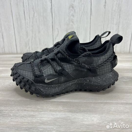 Кроссовки Nike Acg Mountain Fly Gore Tex