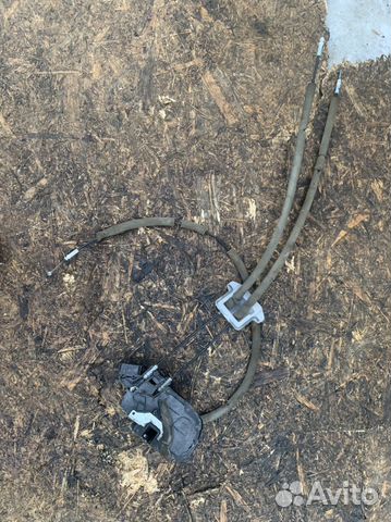 Infiniti g37 coupe замок правый