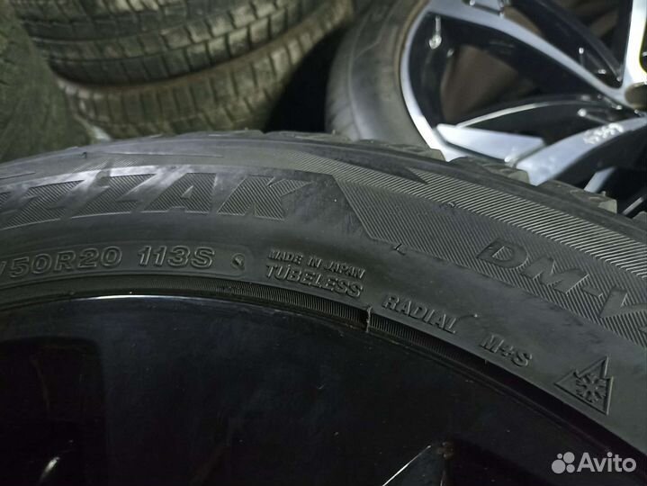 Bridgestone Blizzak DM-Z2 275/50 R20