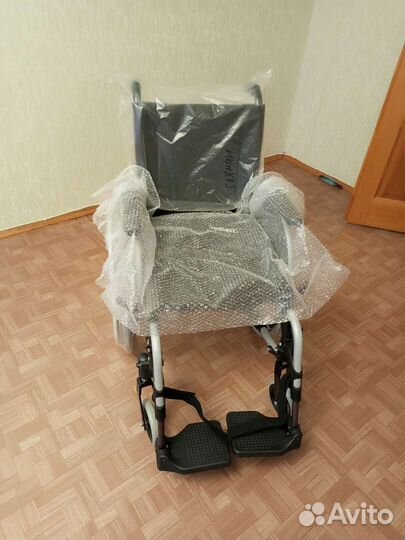Коляска для инвалидов новая