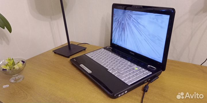 Чёткий ноутбук на core I5