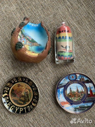 Сувенирные тарелки и магниты