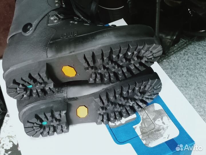 Супер горнолыжные ботинки lowa, новые, Германия