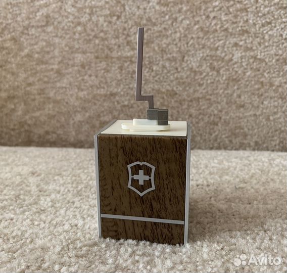 Подставка для складных ножей Victorinox