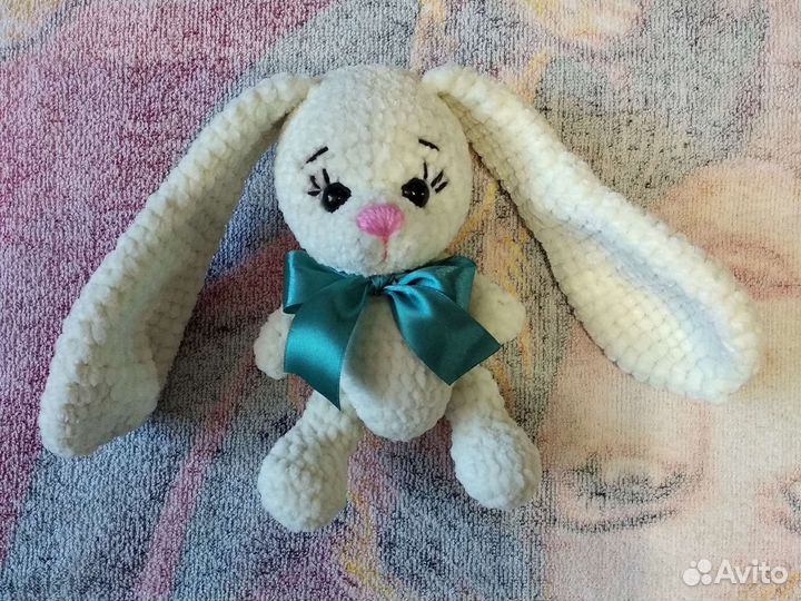 Игрушка Зайчик ушастик