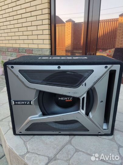 Сабвуфер Hertz EBX 300 + Усилитель Auditor