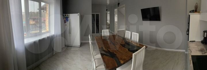 Коттедж 193 м² на участке 12 сот.