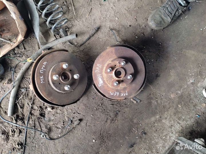 Кулак поворотный Geely mk