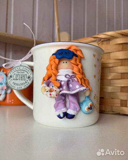 Кружечки с декором из полимерной глины