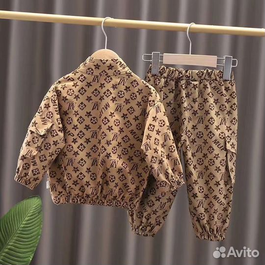 Костюм 92,98,100,110,120