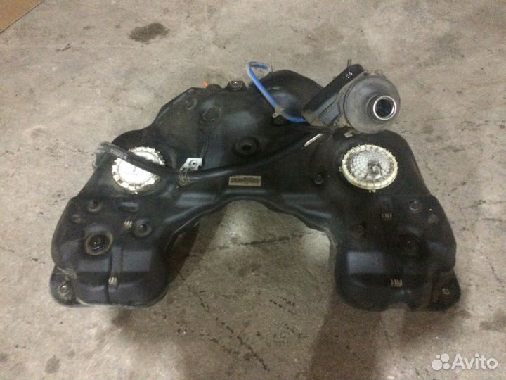 Топливный бак Mercedes ML W164