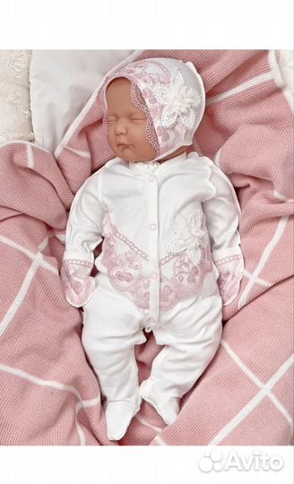 Комплект нательный на выписку новорожденного