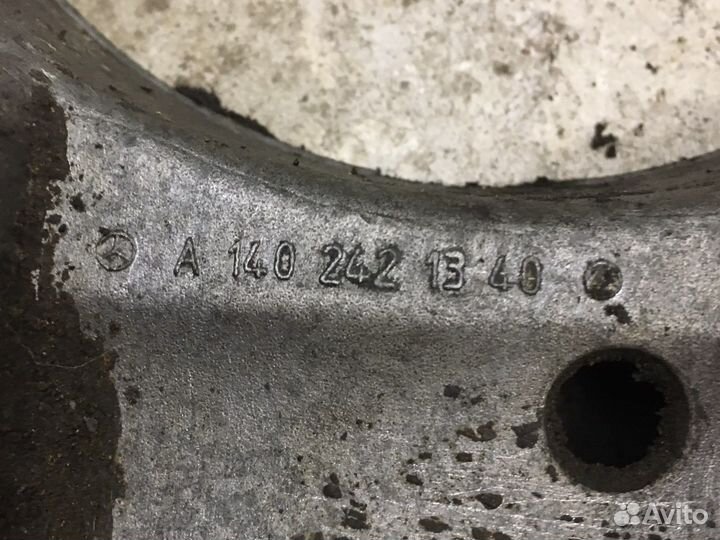 Кронштейн кпп Mercedes W203 (3212)