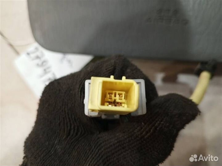 Подушка безопасности пассажирская в торпедо Toyot