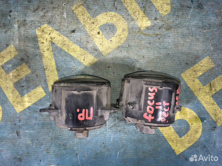 Противотуманные фонари Ford Focus 2