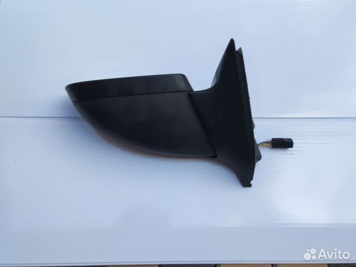 Зеркало правое Opel Omega