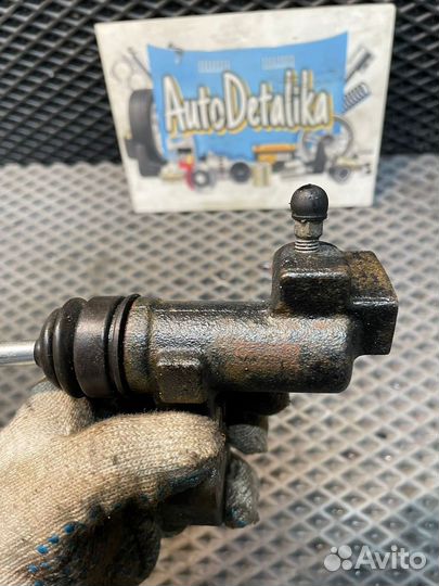 Цилиндр сцепления рабочий Nissan Primera P12