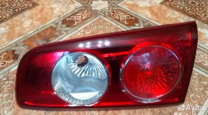 Задние фонари mazda Demio
