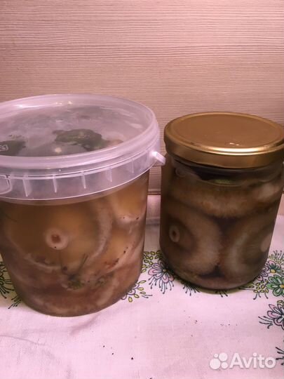 Грибы маринованные,грибная икра,грузди соленые