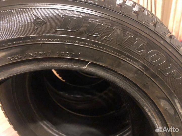 Dunlop SP Winter Ice 01 225/65 R17 102D