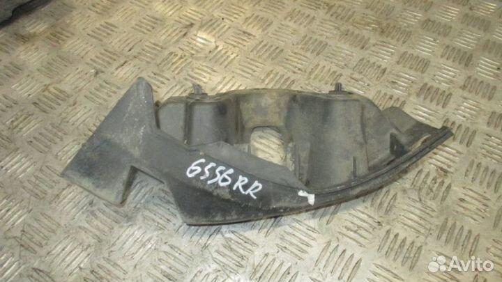 Кронштейн заднего бампера правый Range Rover