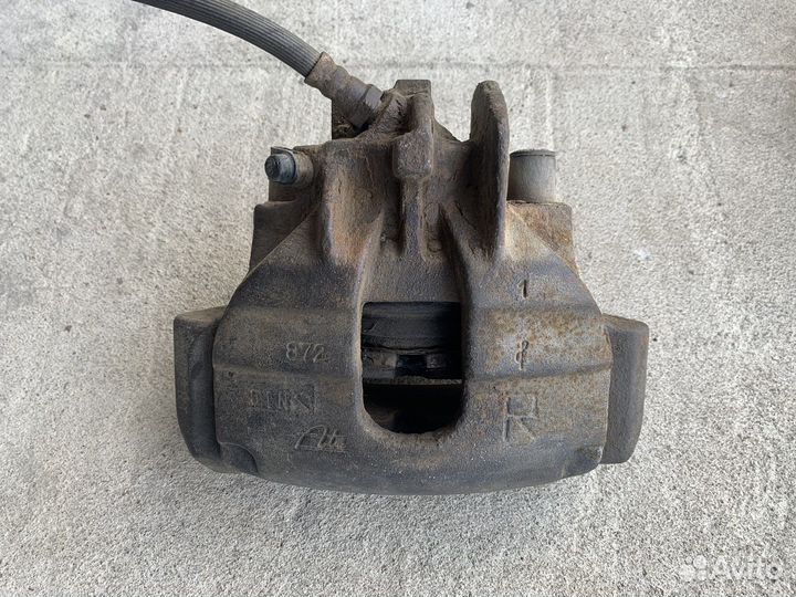 Суппорт передний правый Rover 75