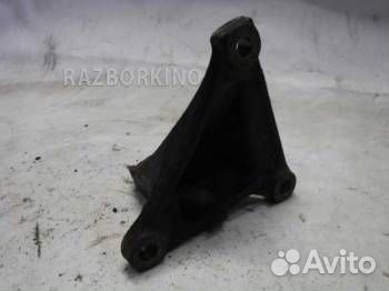 Кронштейн двигателя 1231136020