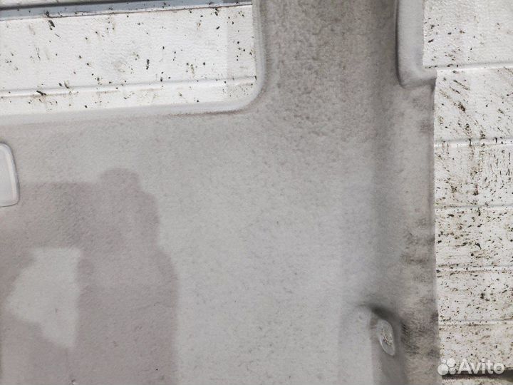 Pontiac Vibe Обшивка потолка под люк