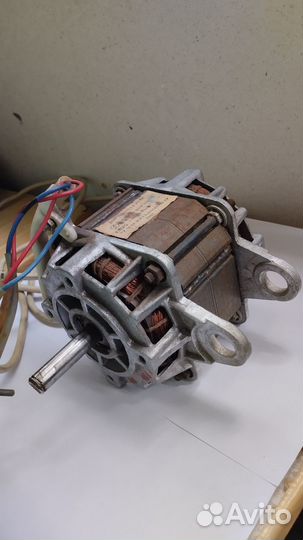 Двигатель от стиральной машины