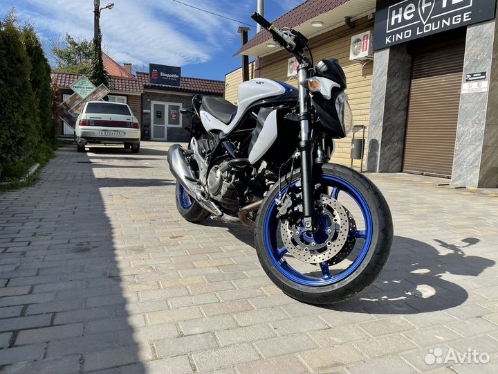 Suzuki SFV 400 Gladius 2018год