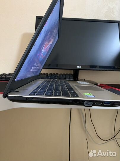 Игровой ноутбук Asus Core i3-6006 6Gb 1Tb 920MX