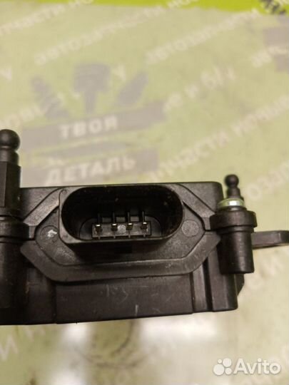 Доводчик двери багажника Land Rover Range Rover