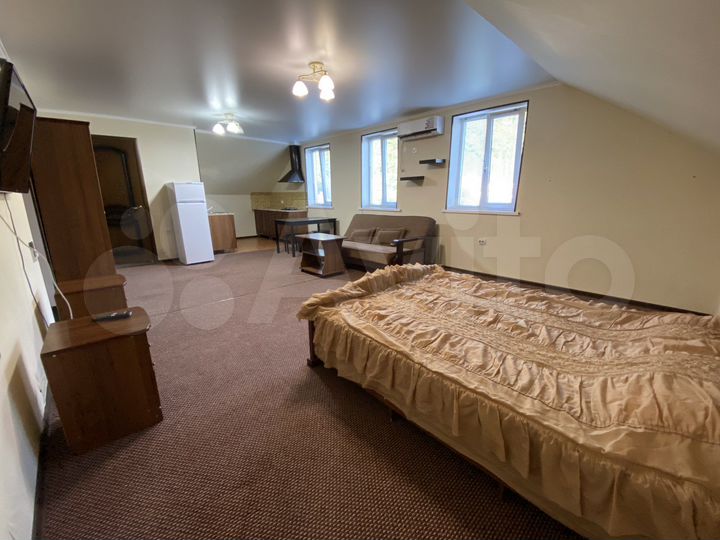 Комната 25 м², 1/3 эт.