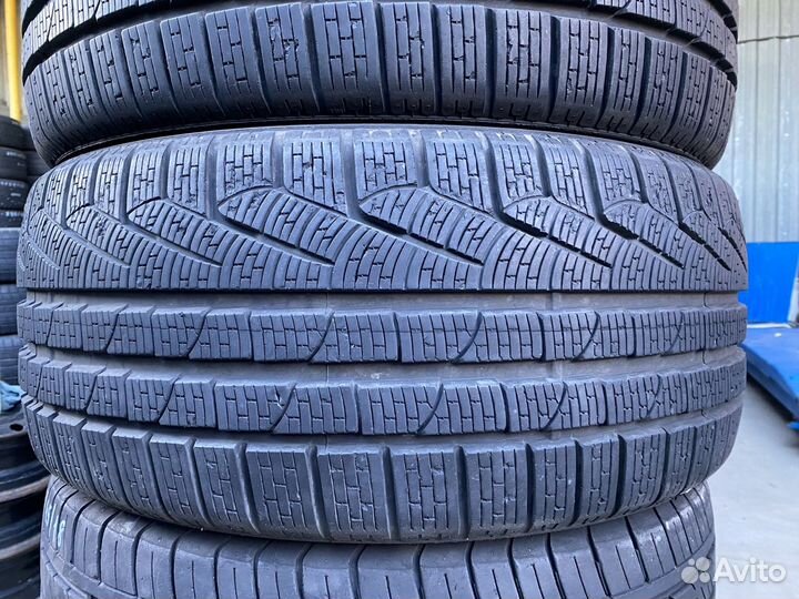 Pirelli Winter Sottozero 240 Serie II 245/40 R20 и 275/35 R20 102V