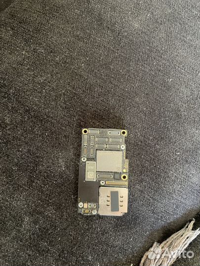Материнская плата iPhone 11pro 256gb