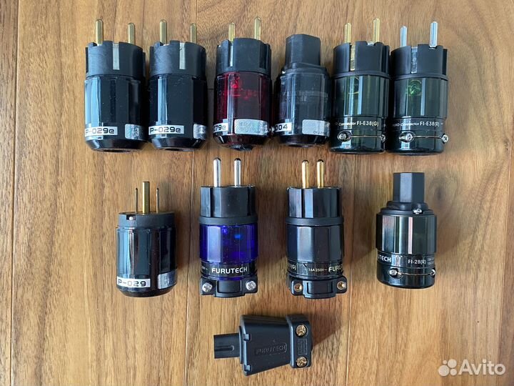 Силовые коннекторы Oyaide Furutech -40 процентов