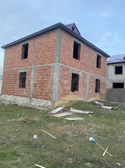 Дом 300 м² на участке 10 сот.