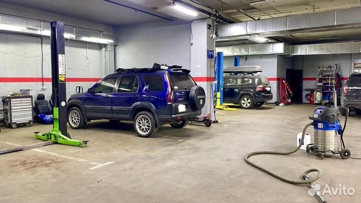 Аренда подъемника в автосервисе