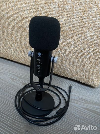 Микрофон студийный