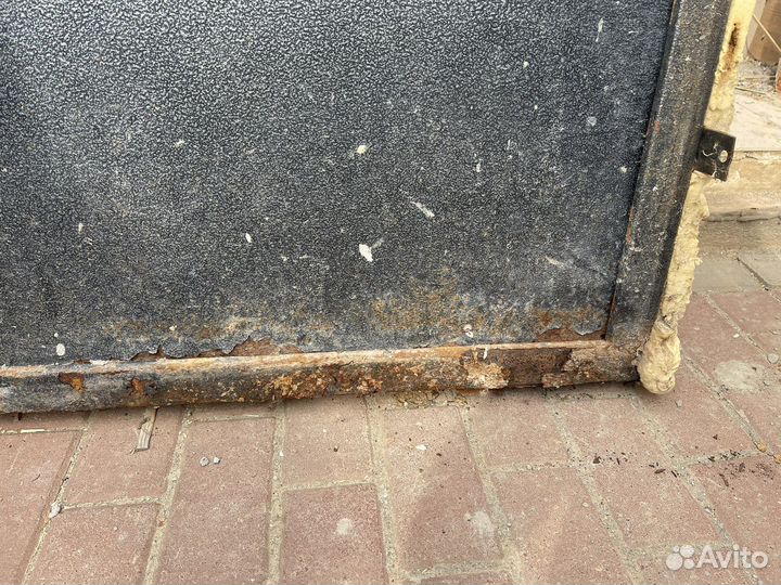 Дверь входная металлическая уличная