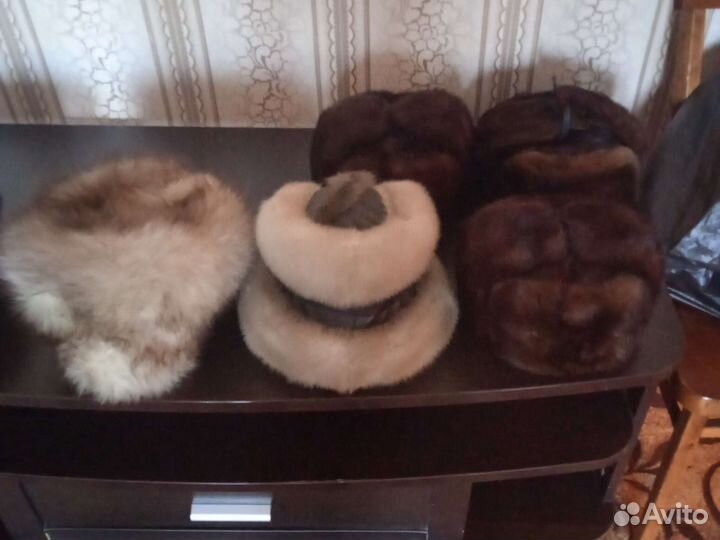 Женские норковые шапки