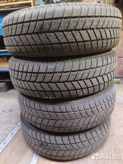 Blacklion W506 Ice Peoneer 205/70 R15 96T