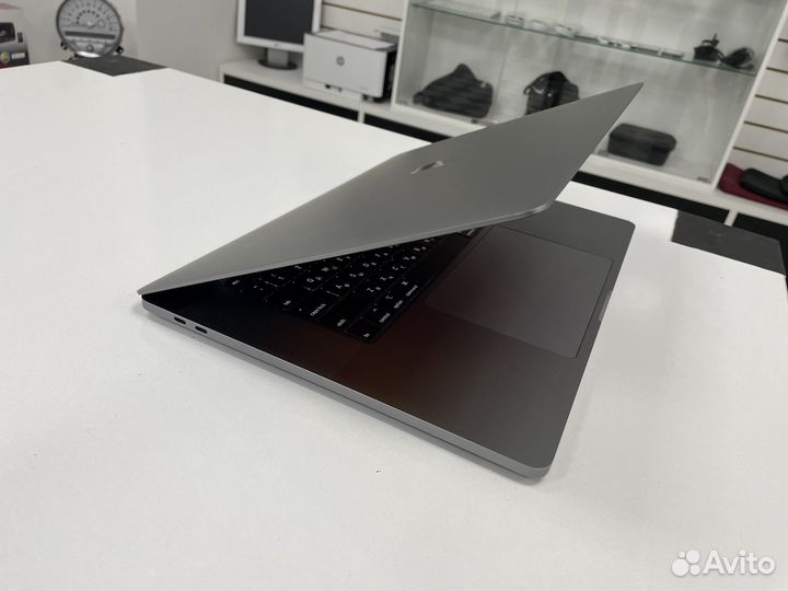 Apple MacBook Pro 16 2019 i9 32