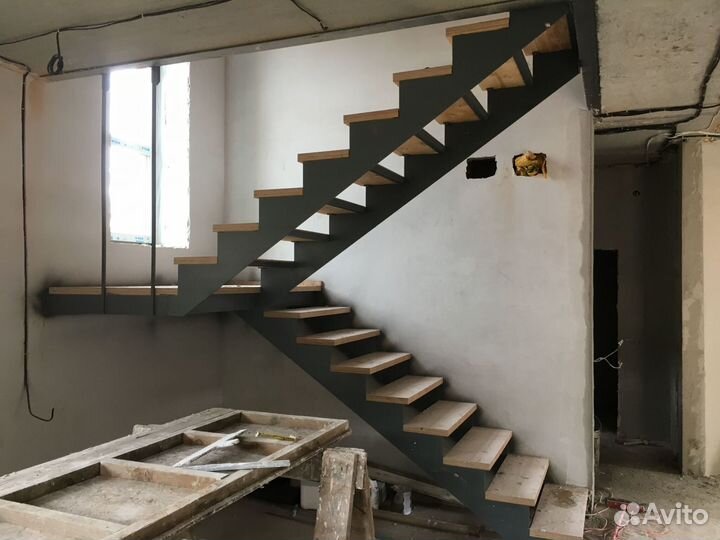 Лестница на второй этаж