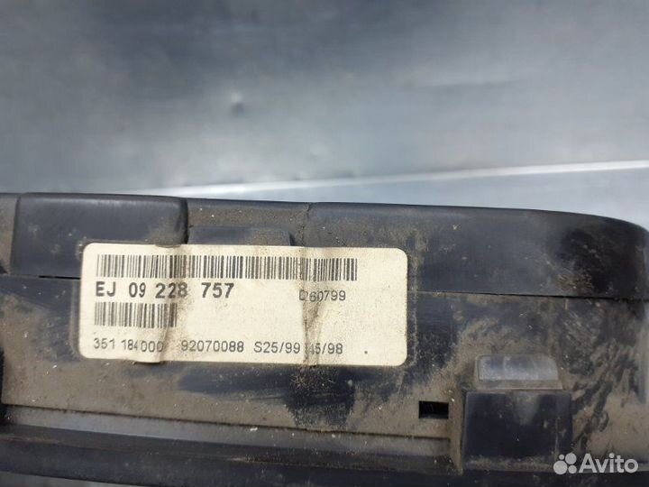 Панель приборов Opel Zafira