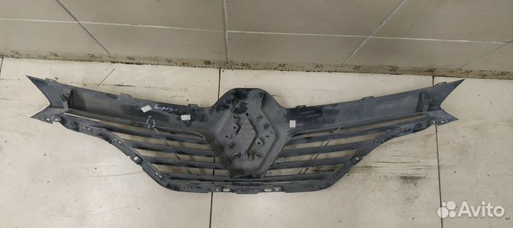 Решетка радиатора Renault Captur