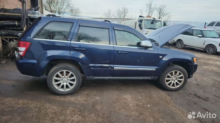 Подушка безопасности в торпеду Jeep Grand Cherokee