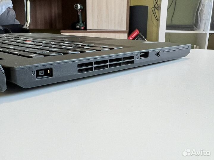 Lenovo thinkpad L470 i5/8/256